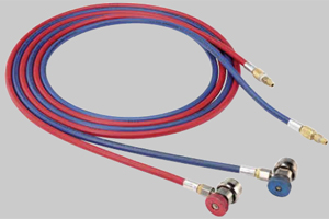 Mostly suitable for large commercial vehicles. The equipment supply includes red and blue service hoses with a length of 6 m.